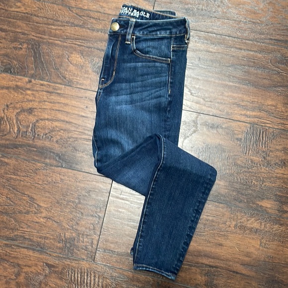 Women’s American Eagle 360° Super Stretch Hi-Rise Jegging - Picture 1 of 6